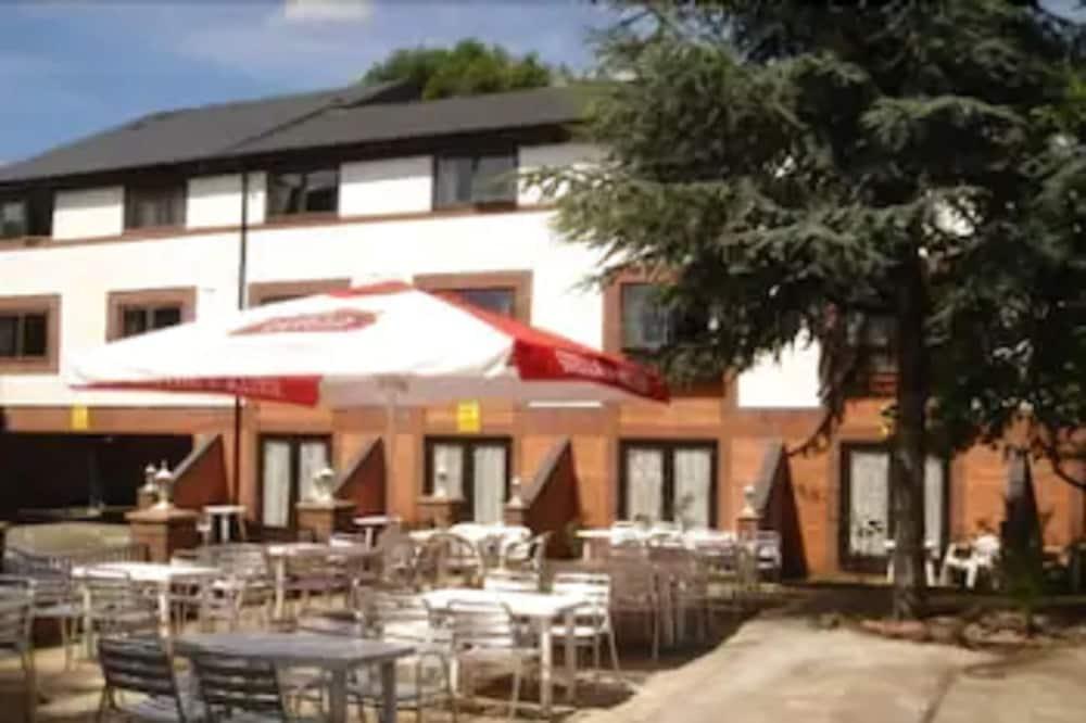 The Amblehurst Hotel Sale Exteriér fotografie